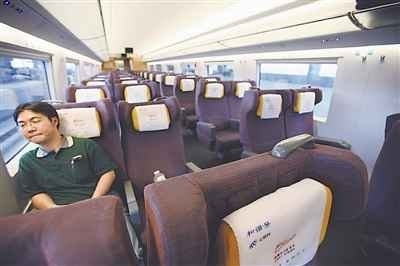 沪宁高铁高票价影响上座率 有车厢仅1名乘客(图)